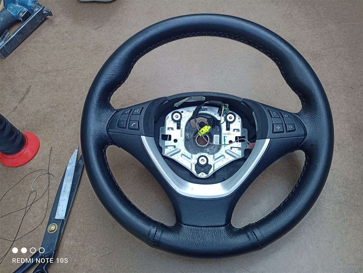 Steering wheel after retrimming
